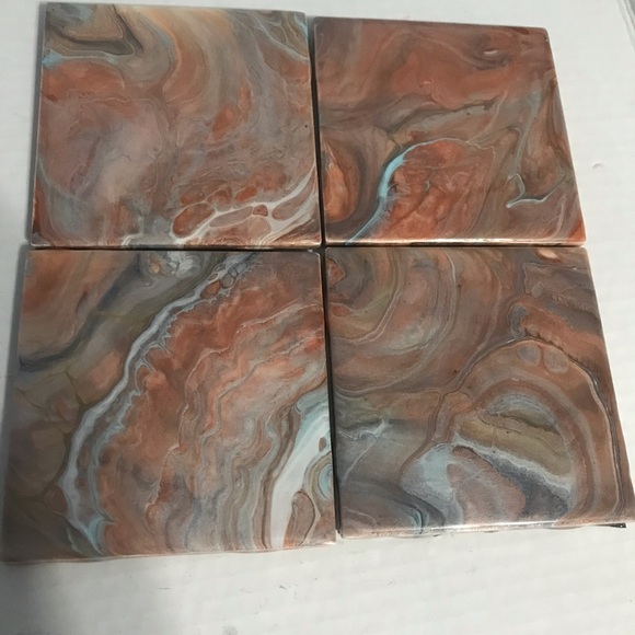 Beautiful metallic colored coasters. - Picture 2 of 9